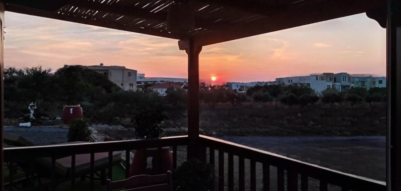 Mayia Sunset Sea Front House Gouves Heraklion Exterior photo